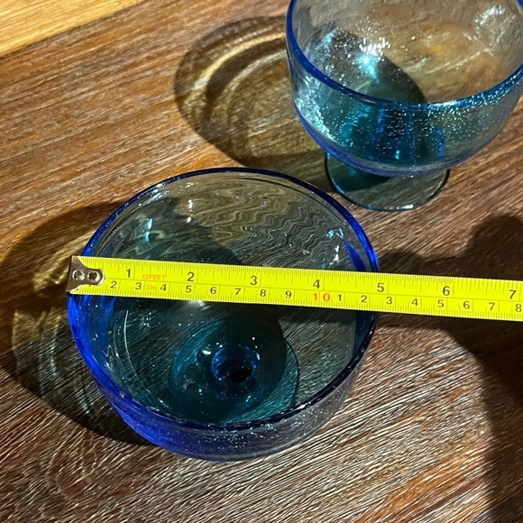Set of 2 VTG Cobalt Blue Hand Blown Footed Bubble Glass Dessert Bowls Art Glass - Picture 10 of 11